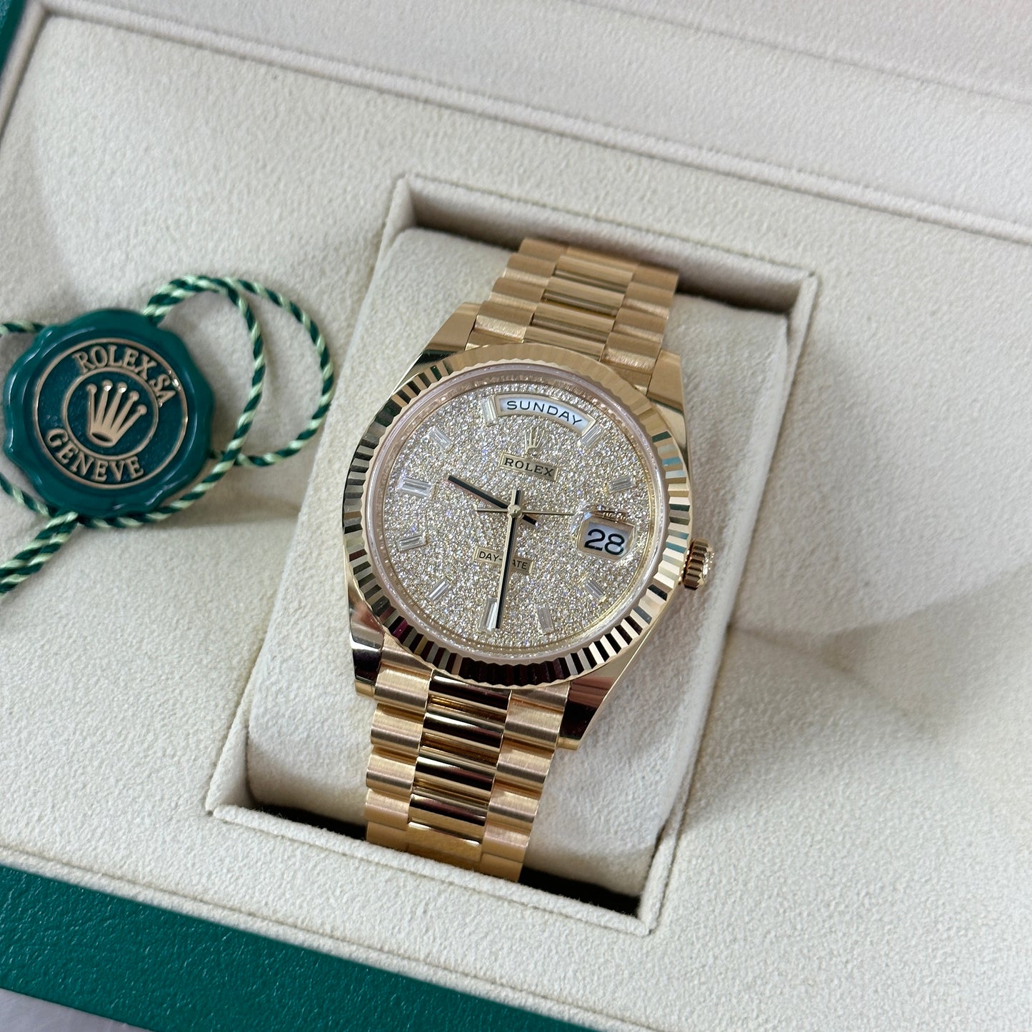 Rolex Day-Date 40 Yellow Gold Pave Diamond 228238