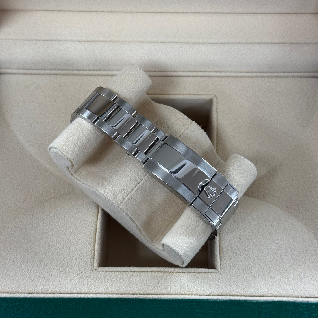 Rolex Yachtmaster 40mm Rhodium Dial, Platinum Bezel (Ref. 126622)