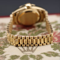 Rolex 26mm DateJust, MOP Diamond Dial, Pyramid Diamond Bezel, President (Ref. 69258)