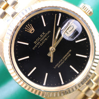 Rolex Oyster Perpetual Date, 18k Yellow Gold on Jubilee (Ref. 15037)