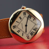 Cartier Pebble, Yellow Gold 36mm (Ref. WGPB0003)