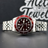 Tudor Black Bay 58 Burgundy on Jubilee (Ref. 7939A1ARU)