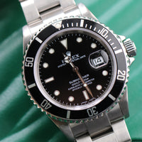 Rolex Submariner 40mm Pre-Ceramic, No holes case (Ref. 16610LN)