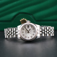 Rolex Ladies DateJust 26mm, MOP Diamond Dial (Ref. 179174)