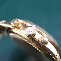 Rolex Daytona, Yellow Sigma Dial, Oyster Riveted Bracelet 18k Gold (Ref. 6265)