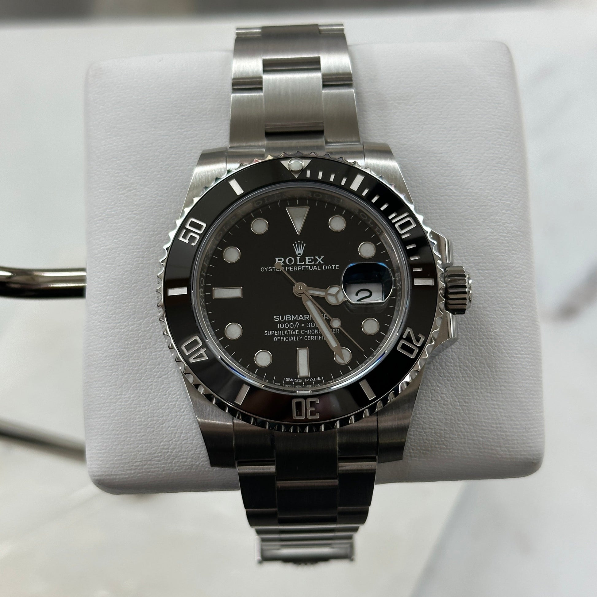 Rolex Submariner 40mm, Black 116610LN) - Main Image