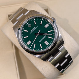 Rolex Oyster Perpetual Green Dial (Ref. 124300)