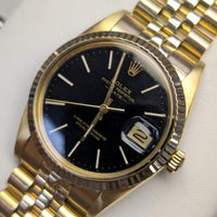 Rolex Oyster Perpetual Date, 18k Yellow Gold on Jubilee (Ref. 15037)